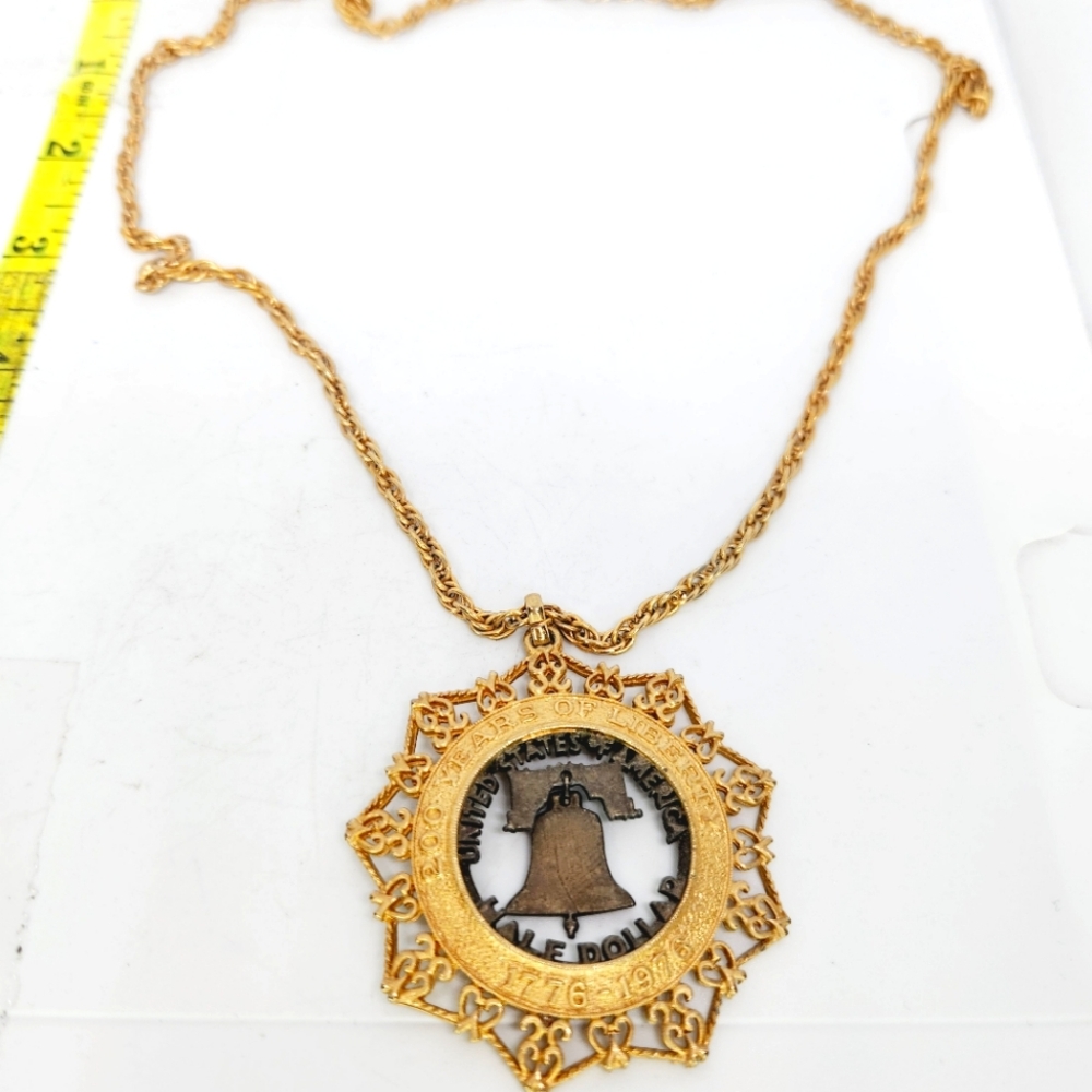 1976 Liberty Bell Cut-out Coin Pendant Charm Necklace Franklin Half Dollar Vtg